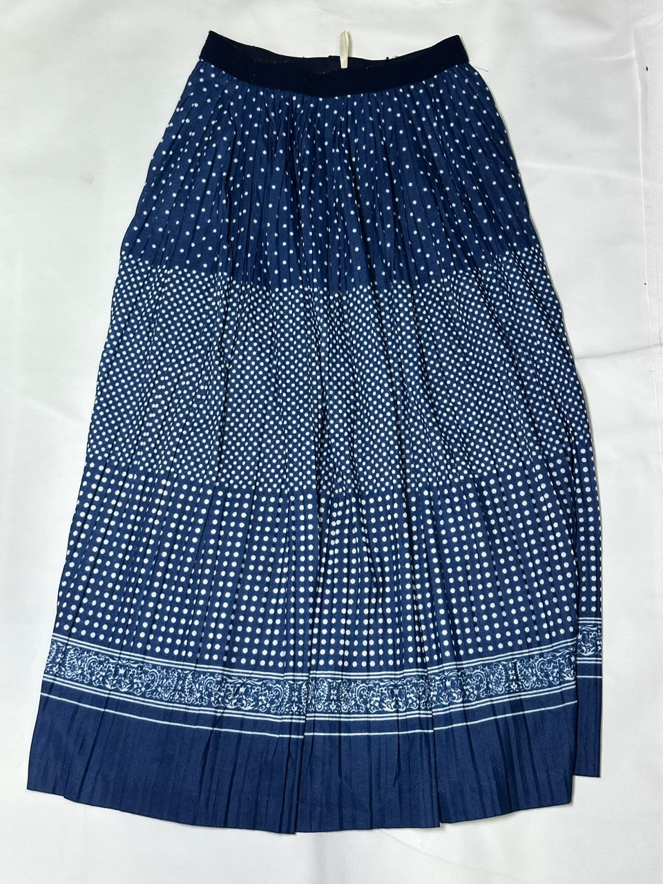 Preloved Navy Blue Polka Dot Pleated Maxi Skirt with Floral Paisley Hem