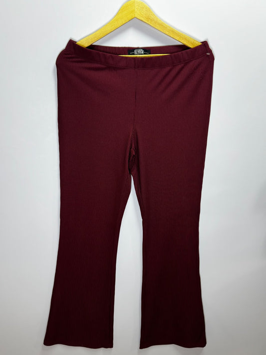 Preloved Women's Rewash Maroon Ribbed Flare Knit Pants