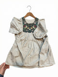 Preloved Kids William Morris Style Floral Print Dress – Beige Puff-Sleeve (Size 7-8 Years)