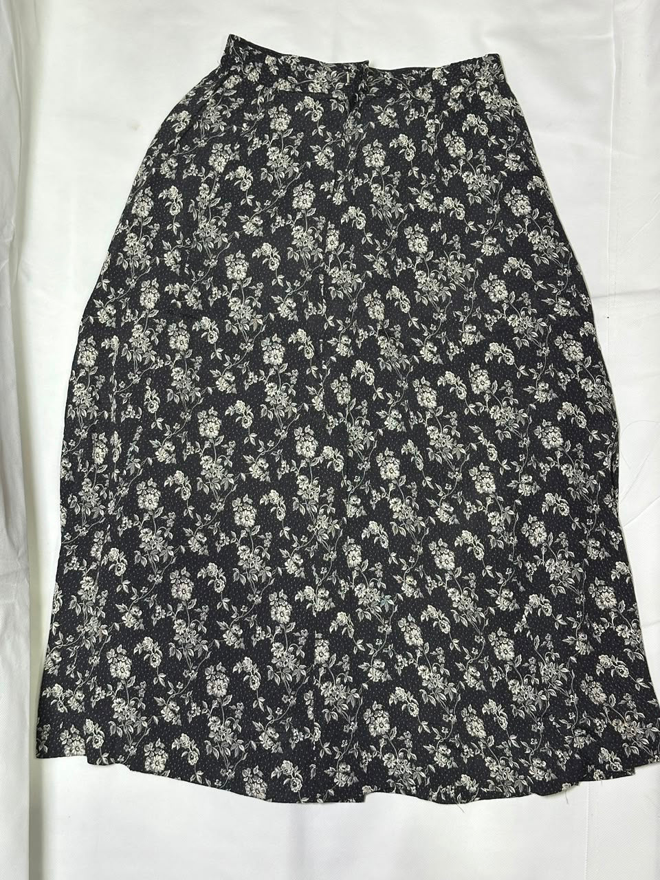 Preloved Vintage Charcoal Black Ditsy Floral A-Line Maxi Skirt