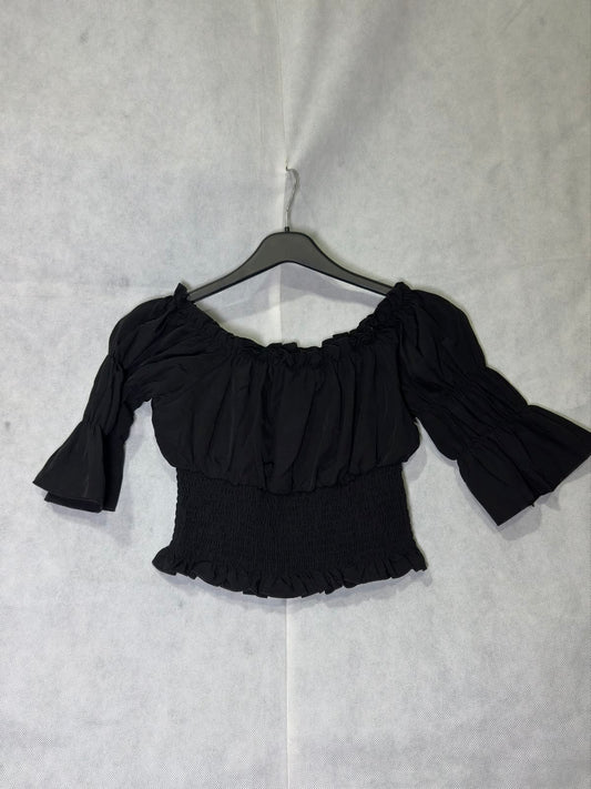 Preloved Black Off-Shoulder Smocked Waist Bell Sleeve Crop Top
