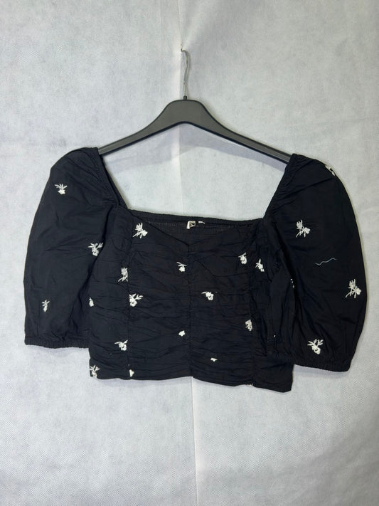 Preloved Stradivarius Black Floral Embroidered Ruched Puff Sleeve Crop Top