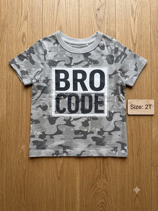 Preloved Toddler "Bro Code" Camouflage Graphic T-Shirt – Grey (Size 2T)