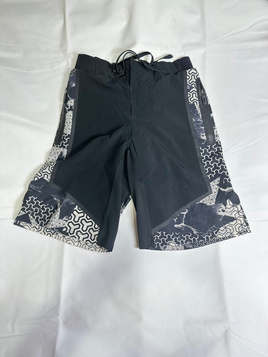 Men's Preloved Black Geometric Tech-Performance Athletic Shorts