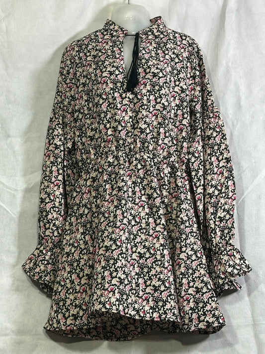 Preloved PrettyLittleThing Ditsy Floral Tie-Neck Smocked Mini Dress