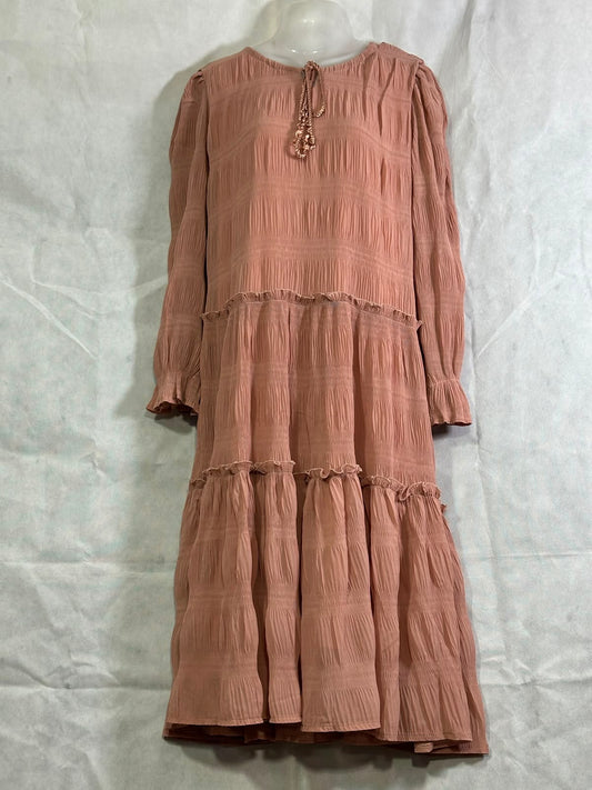 Preloved Dazy Dusty Rose Crinkle Textured Tiered Smocked Midi Dress