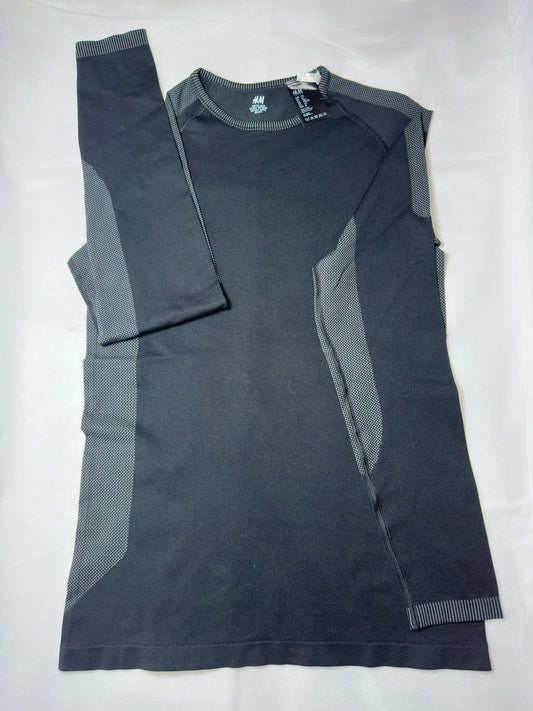 Preloved H&M Sport Seamless Compression Long Sleeve Performance Top