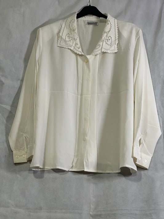 Vintage Off-White Lace Collar Long Sleeve Button-Down Blouse