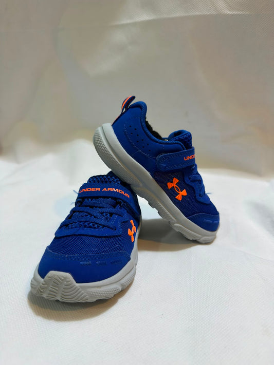 Preloved Under Armour Surge Kids Royal Blue & Neon Orange Strap Sneakers